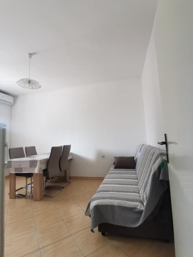 Apartament Emily Biograd Na Moru Zewnętrze zdjęcie